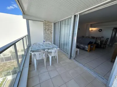 Balcon ou terrasse dans l'établissement Appartement face mer avec balcon, 3 pièces, 6 couchages à Saint-Jean-de-Monts - FR-1-224C-307