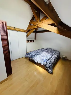 Un ou plusieurs lits dans un hébergement de l'établissement Logement 4 pers - Cœur de ville - calme - boîte à clé arrivée autonome à partir de 16h00 départ 11h00
