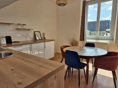 Cuisine ou kitchenette dans l'établissement Le prospère - wifi - central