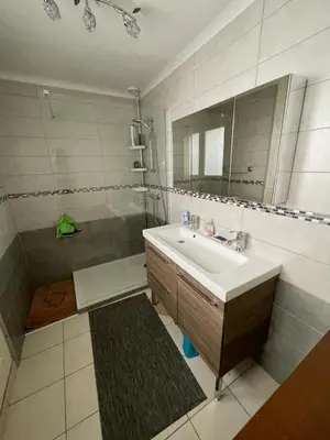 Salle de bains dans l'établissement Maison Paimboeuf