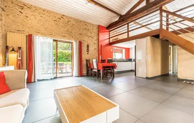 Plan de l'établissement 4 Bedroom Gorgeous Home In Bouguenais