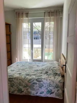 Un ou plusieurs lits dans un hébergement de l'établissement Coeur de ville, balcon & parking gratuit