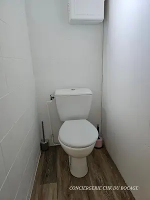 Salle de bains dans l'établissement Le QG des Epesses à 5 min du Puy duFou
