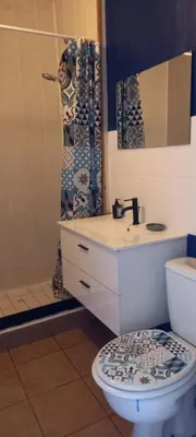 Salle de bains dans l'établissement Le gîte Bleu