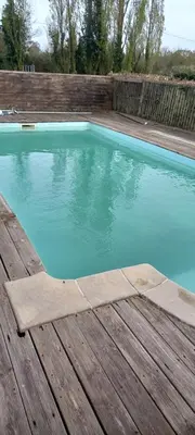 Piscine de l'établissement Le gîte Bleu ou située à proximité