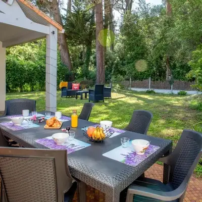 Holiday Home Les Pins by Interhome