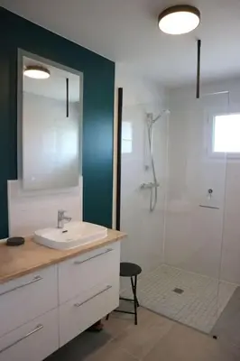 Salle de bains dans l'établissement Petit gîte des trois chemins