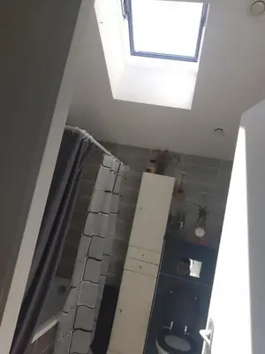 Salle de bains dans l'établissement Hellfest 26