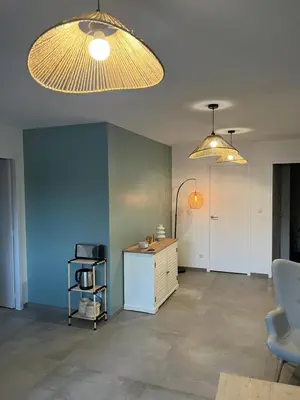Coin salon dans l'établissement les Palmiers