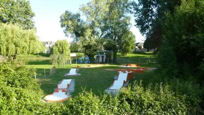 Jardin de l'établissement Camping les Plages de Loire