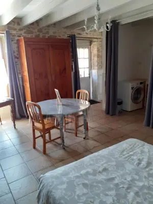 Un ou plusieurs lits dans un hébergement de l'établissement Chambre d'hôte du Plessis