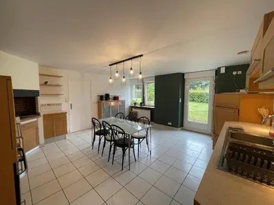Cuisine ou kitchenette dans l'établissement Maison familiale domaine val Léose