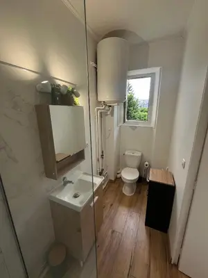 Salle de bains dans l'établissement Studio à 5 min à pied de la mer