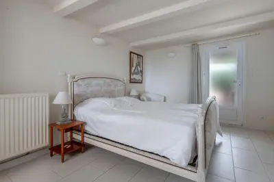 Un ou plusieurs lits dans un hébergement de l'établissement 280m de la plage, appartement pour 4