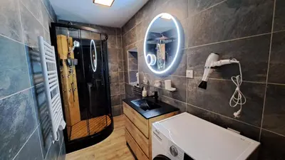 Salle de bains dans l'établissement T2 bis-Appart2-centre ville