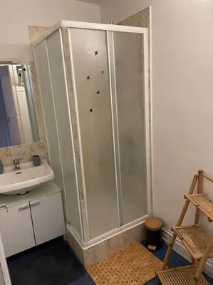 Salle de bains dans l'établissement Appart, chantier naval, très cosy et vintage