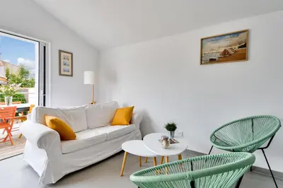 Coin salon dans l'établissement 500m de la plage - Maison 6 adultes & 1 enfant