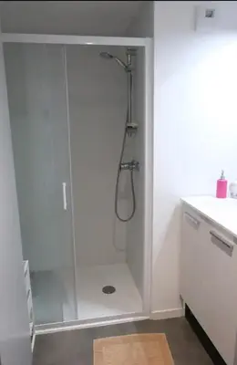 Salle de bains dans l'établissement Variations