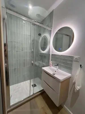 Salle de bains dans l'établissement L Ecrin Nantais