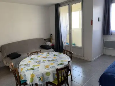 Coin salon dans l'établissement La frégate marine de St Hilaire