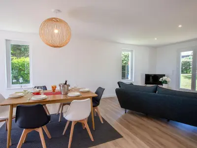 Coin salon dans l'établissement Holiday Home Le Bigorneau Préfaillais by Interhome