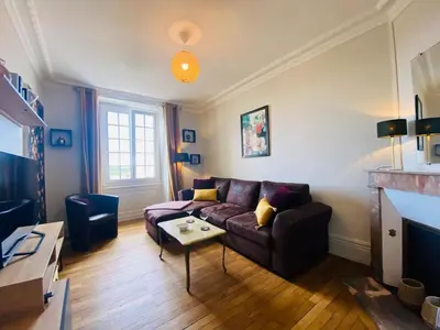 Télévision ou salle de divertissement dans l'établissement Casa Plantagenêt