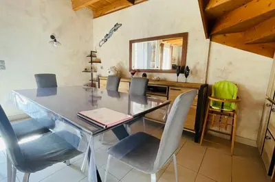 Coin salon dans l'établissement Charming family home in Couëron