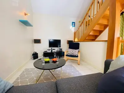 Télévision ou salle de divertissement dans l'établissement Casa Mandarine