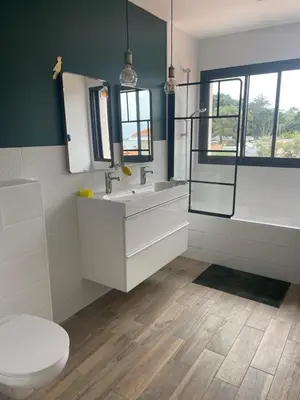 Salle de bains dans l'établissement La Titou Martin