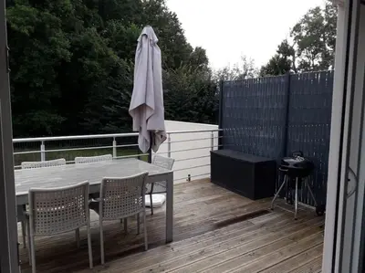 Balcon ou terrasse dans l'établissement Gîte LMNP Zehr