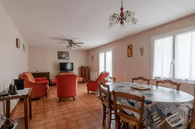 Coin salon dans l'établissement Fantasia - Parking - Pet friendly
