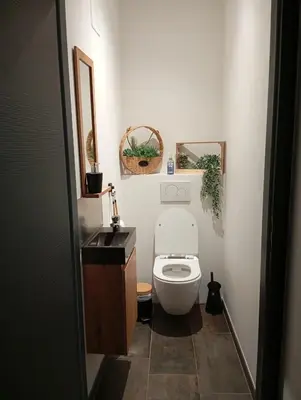 Salle de bains dans l'établissement Gite maison Simon 30' Puy du Fo climatisé