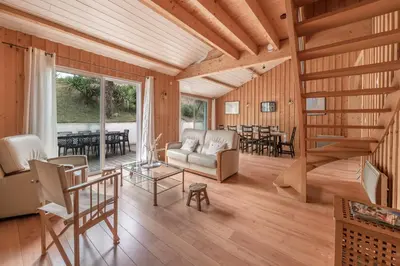 Coin salon dans l'établissement Maison pour 8 personnes - 300m de la plage