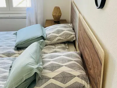 Un ou plusieurs lits dans un hébergement de l'établissement Villa avec piscine privée, 3 chambres à Saint-Jean-de-Monts - FR-1-323-552