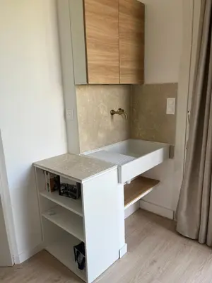 Cuisine ou kitchenette dans l'établissement Chambre Gachet