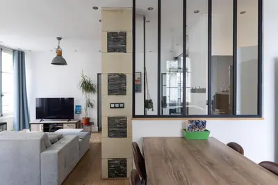 Cuisine ou kitchenette dans l'établissement Appartement spacieux au cœur d'Angers étage 1 - 6 personnes