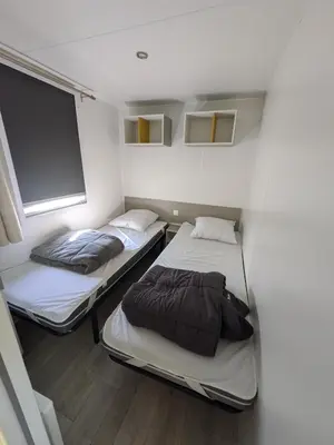 Plan de l'établissement Mobil home 4x8m et terrasse 18m2