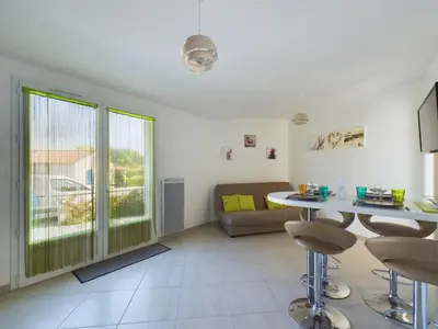 Coin salon dans l'établissement Maison pour 4 entre plages et marais salants