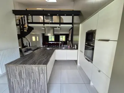 Cuisine ou kitchenette dans l'établissement Maison de la villa à la fosse à l'âne 5 chambres