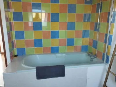 Salle de bains dans l'établissement Gîte de Cojoux