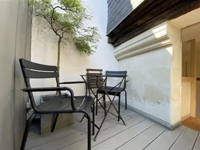 Plan de l'établissement Superbe studio avec terrasse - Cathédrale
