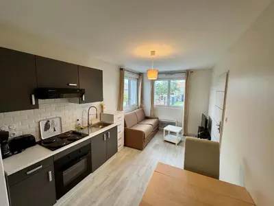Cuisine ou kitchenette dans l'établissement Domaine des 5 Roses - Rose Blanche