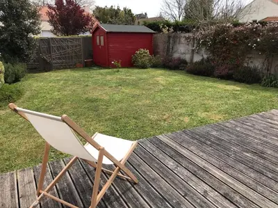 Jardin de l'établissement Petite maison cosy