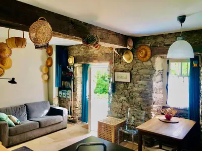 Coin salon dans l'établissement Gîte le Saint Couette 4 étoiles, charme & confort chic