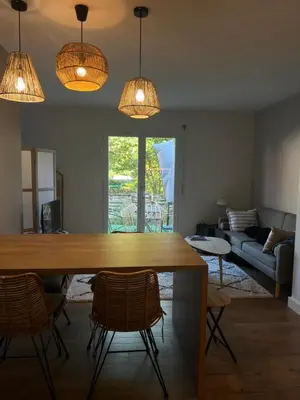 Coin salon dans l'établissement Appartement d'Exception à 20m de la Plage Votre Évasion Parfaite