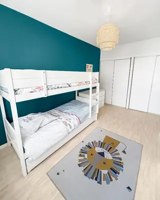 Un ou plusieurs lits dans un hébergement de l'établissement Maison familiale à 500m des plages avec jardin