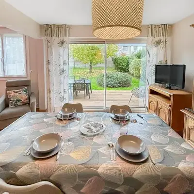 Maison familiale à 500m des plages avec jardin