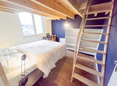Un ou plusieurs lits dans un hébergement de l'établissement Maison à 10 min du centre dans avenue privée !