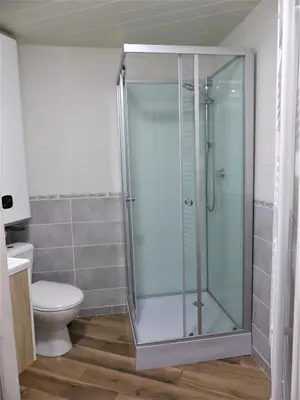 Salle de bains dans l'établissement Studio privée chez vos hôtes