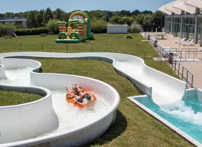 Piscine de l'établissement Les échappées belles de l'Océan ou située à proximité